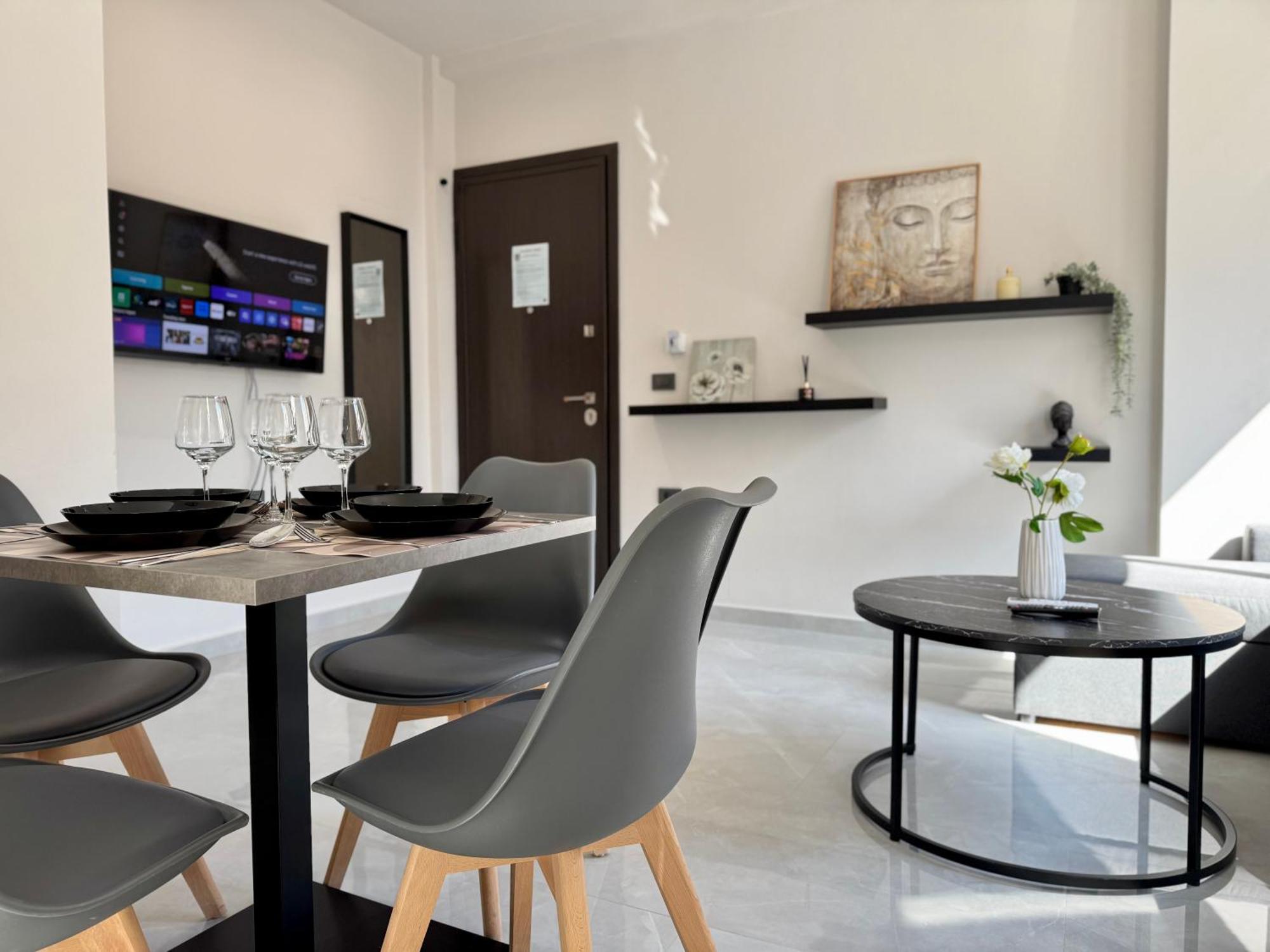Spacious Apartment Near Monastiraki By Kozy Koala Athene Buitenkant foto